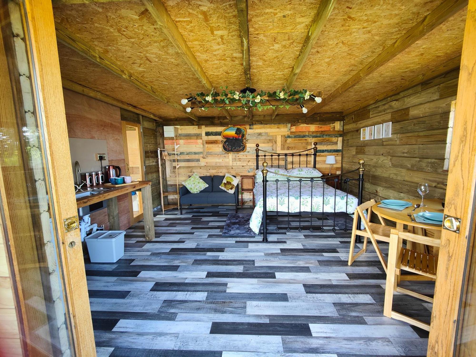 Little Swelle Cabin With Awesome Sea Views Poundstock Esterno foto